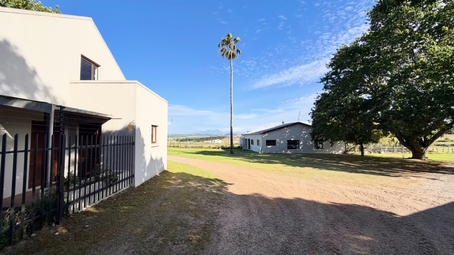 Commercial Property for Sale in Stellenbosch Farms Western Cape